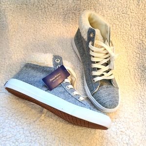 Tommy Bahama - NWT - gray denim look with faux shearling high-top sneake…